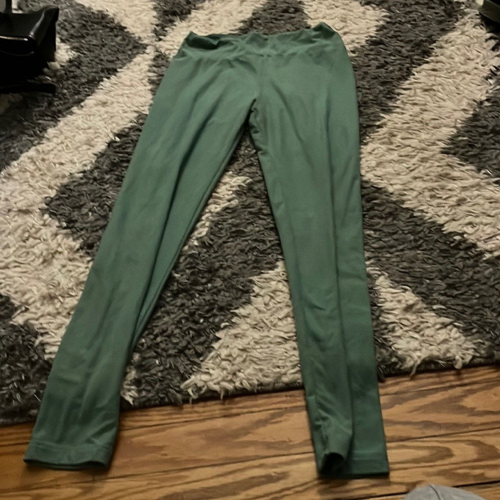 Green leggings